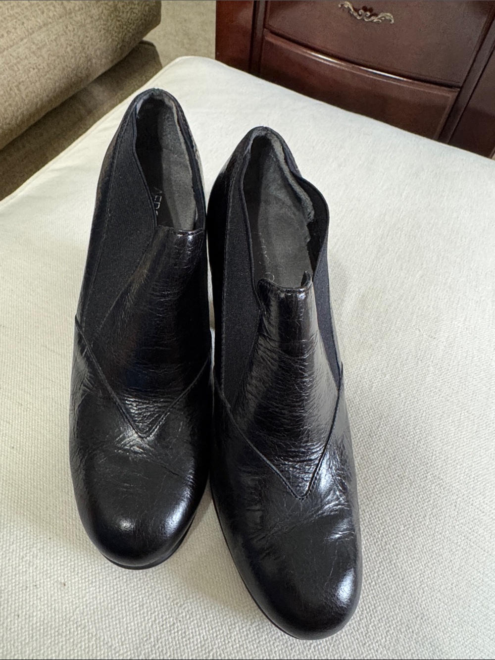 AEROSOLES Black Leather Slip-On Ankle Booties